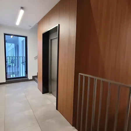 West Station Comfort *