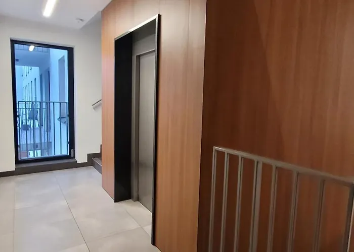 West Station Comfort *